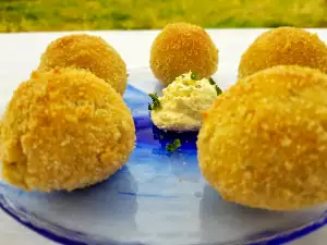 Rice Balls with a Meat Core