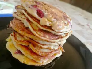 Banana Pancakes with Cherries