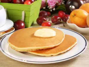 American Pancakes with Yogurt