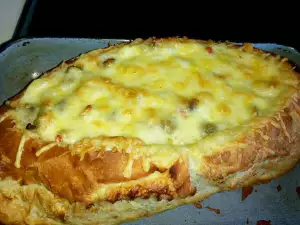 Stuffed Bread with Chicken and Mushrooms