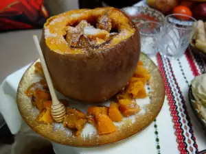 Pumpkin Stuffed with Fruit