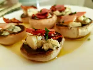 Stuffed Mushrooms with Bacon and Blue Cheese