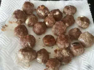 Stuffed Mini Meatballs with Yellow Cheese, Ham and Olives