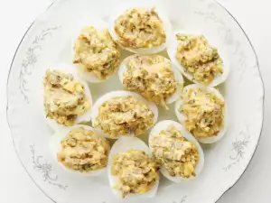 Eggs Stuffed with Veggies