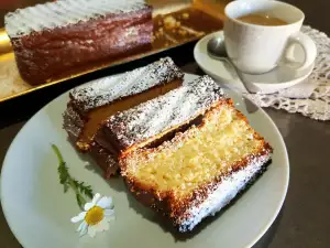 Sponge Cake with Honey