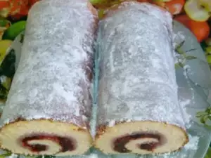 Easy Sponge Cake Roll with Strawberry Jam