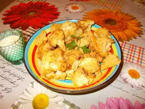 Breaded Cauliflower with Garlic Sauce