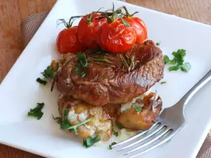 Steak with tomatoes