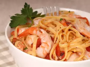 Spaghetti with Eggplants and Prawns