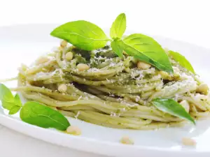 Spaghetti with Pesto Sauce