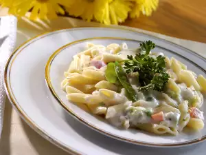 Macaroni with Ham and Cheese