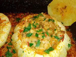 Stuffed Pattypan Squash with Meat and Vegetables