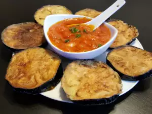 Fried Eggplants with Tomato Sauce