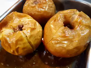 Baked Apples with Pedro Ximenez Wine