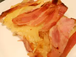 Baked Potatoes in Bacon