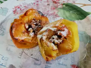 Baked Apples with Walnuts and Cinnamon