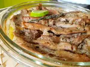 Oven-Baked Pork Juliennes with Wine and Soy Sauce