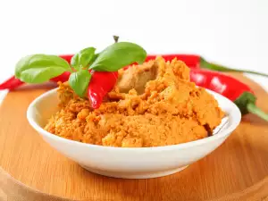 Spicy Puree of Peppers, Walnuts and Garlic