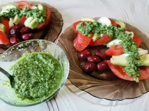 Parsley Pesto with Walnuts