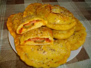 Calzone Pizza with Corn Flour