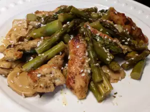 Sautéed Chicken with Asparagus