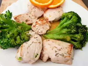 Pan-Seared Chicken with Butter and Broccoli