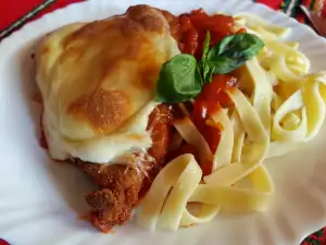 Chicken with Mozzarella and Pasta in Tomato Sauce