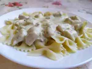 Farfalle with Chicken and Béchamel Sauce