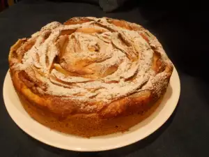 Apple Cake with Pasticcera Cream