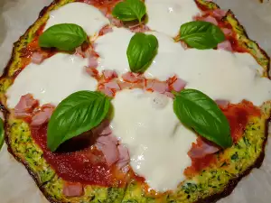 Low Carb Pizza with Zucchini Base