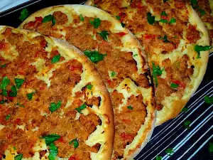 Turkish-Style Pizza