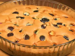 Cake with Prunes