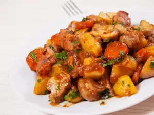 Pork with Potatoes, Mushrooms and Carrots