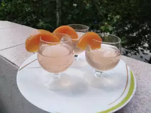 Peach Liqueur