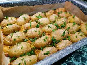 Irresistible New Potatoes with Parmesan Crust