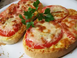 Easy Tomato Princess Sandwiches