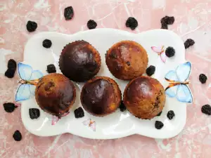 Protein Muffins with Dried Fruit