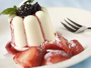 Milk Cream with Strawberry Sauce