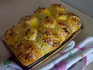 Fluffy Aromatic Bread Buns with Milk