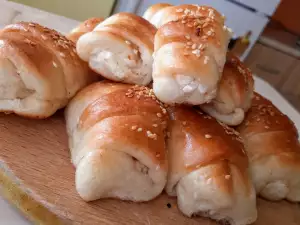 Fluffy Savory Mini Cheese Buns