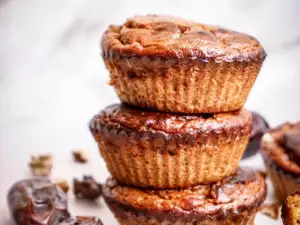 Pumpkin, Date and Chocolate Muffins