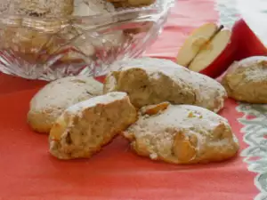 Apple and Cinnamon Cookies