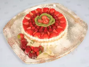 Cake with Jellied Fruit