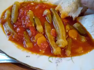 Summer Okra Stew with Tomatoes