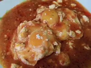 Tasty Eggs with Tomato Sauce