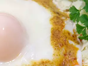 Savoy-Style Sunny Side Up Eggs