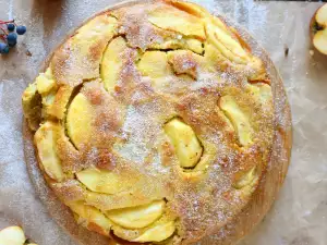 Tasty Cake with Quinces