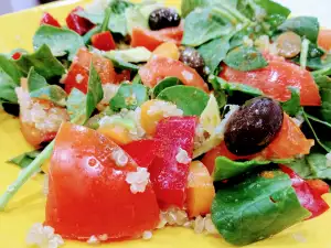 Quinoa, Spinach and Avocado Salad