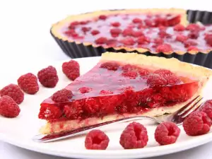 Light Raspberry Tart