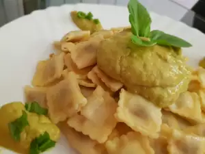 Ravioli with Beef and Avocado and Lime Sauce